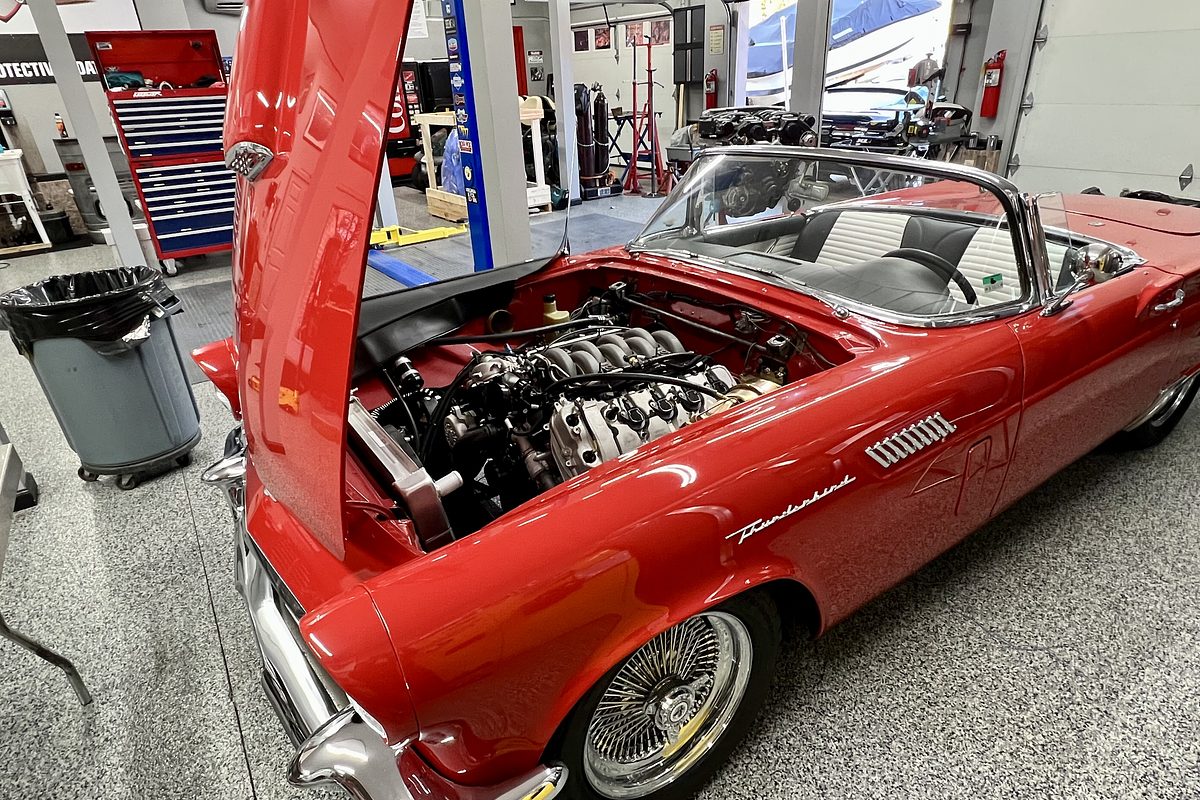 1957 Ford Thunderbird 